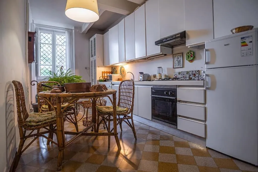 Palermo 3 Bedrooms Apartment Historic Center Italy